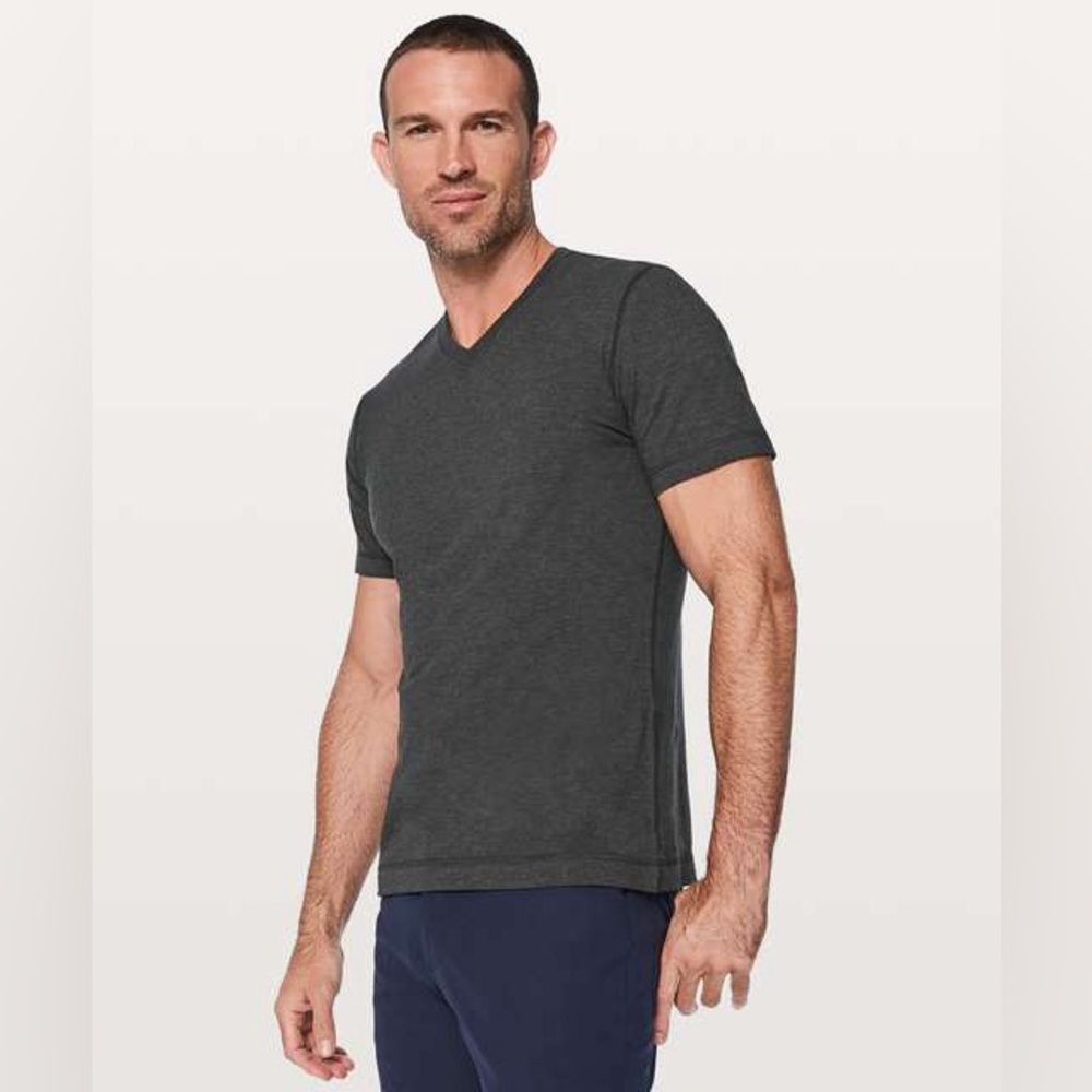 lululemon men’s 5 year basic v neck tee dark grey